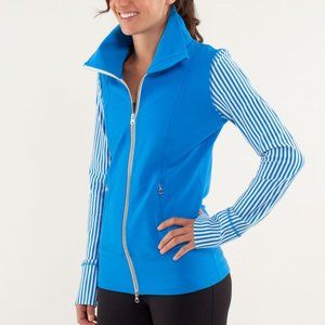Lululemon Blue White Striped Yoga Jacket in Beaming Blue Zip Up Fitted